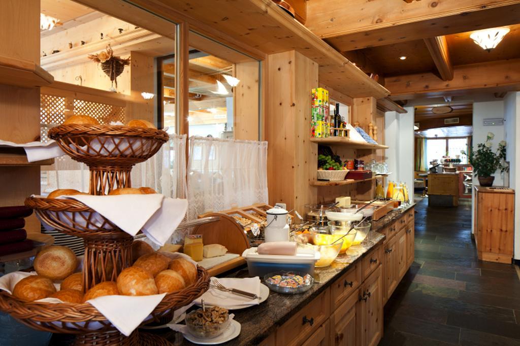 Hotel Astras Scuol Εξωτερικό φωτογραφία