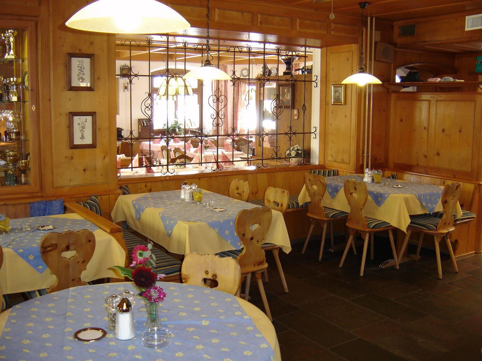 Hotel Astras Scuol Εξωτερικό φωτογραφία