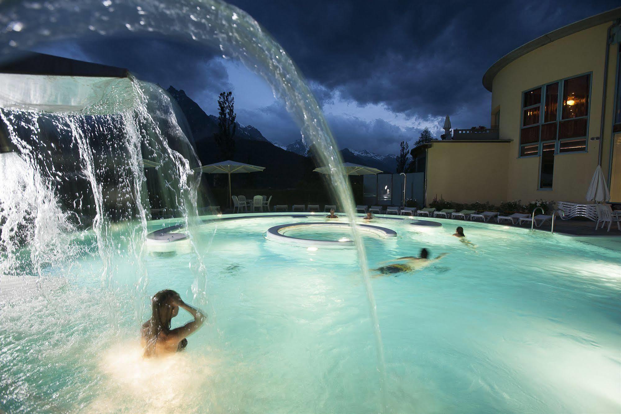 Hotel Astras Scuol Εξωτερικό φωτογραφία