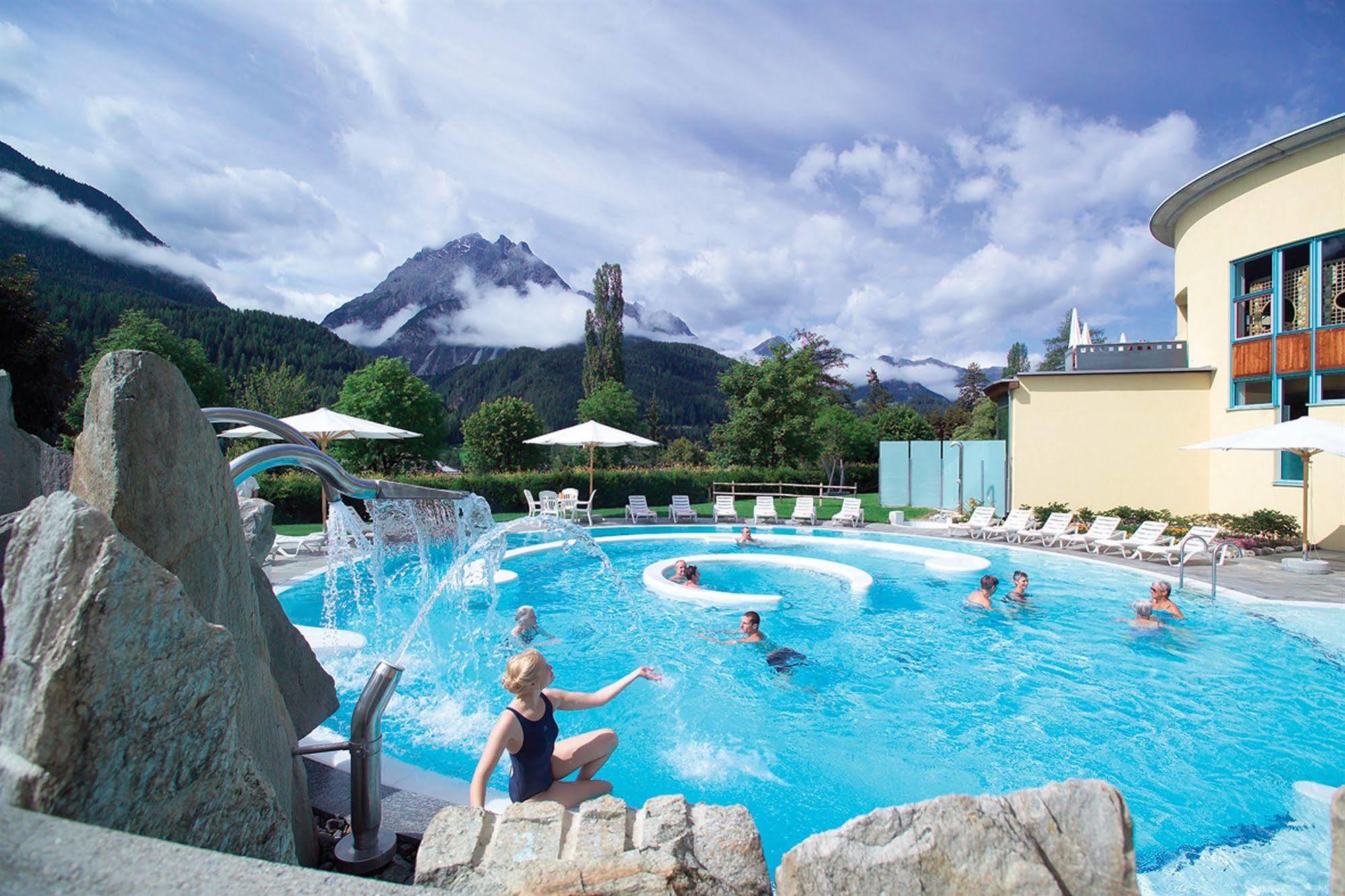 Hotel Astras Scuol Εξωτερικό φωτογραφία