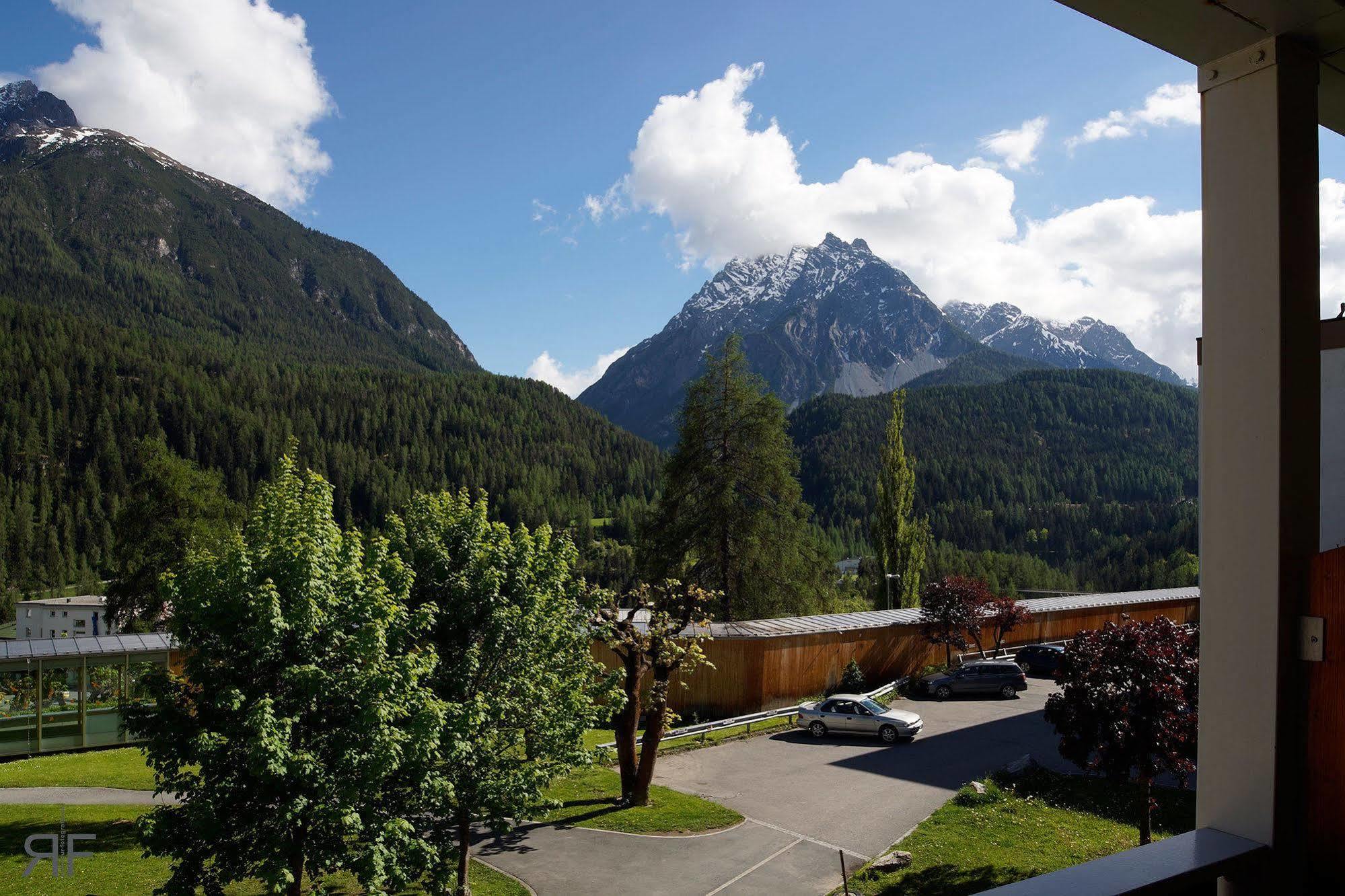 Hotel Astras Scuol Εξωτερικό φωτογραφία