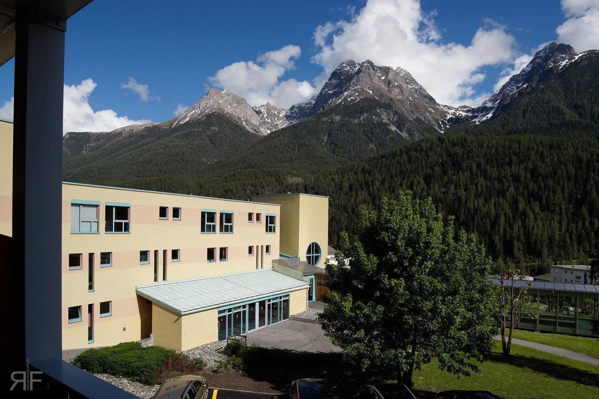 Hotel Astras Scuol Εξωτερικό φωτογραφία